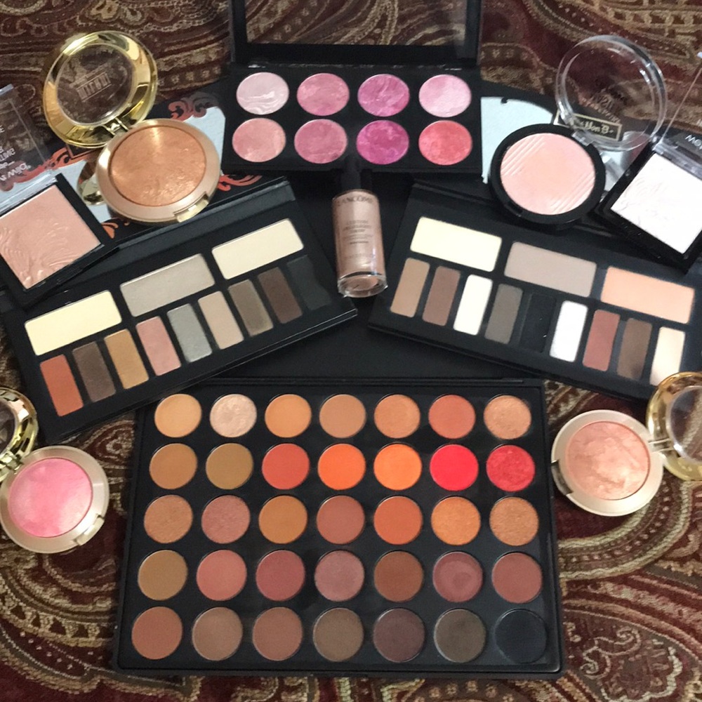 Eyeshadow, blush, highlighter, bronzer bundle!!